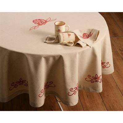 Nappe ronde diametre 180 cm couleur ivoire brodée pivoine rouge