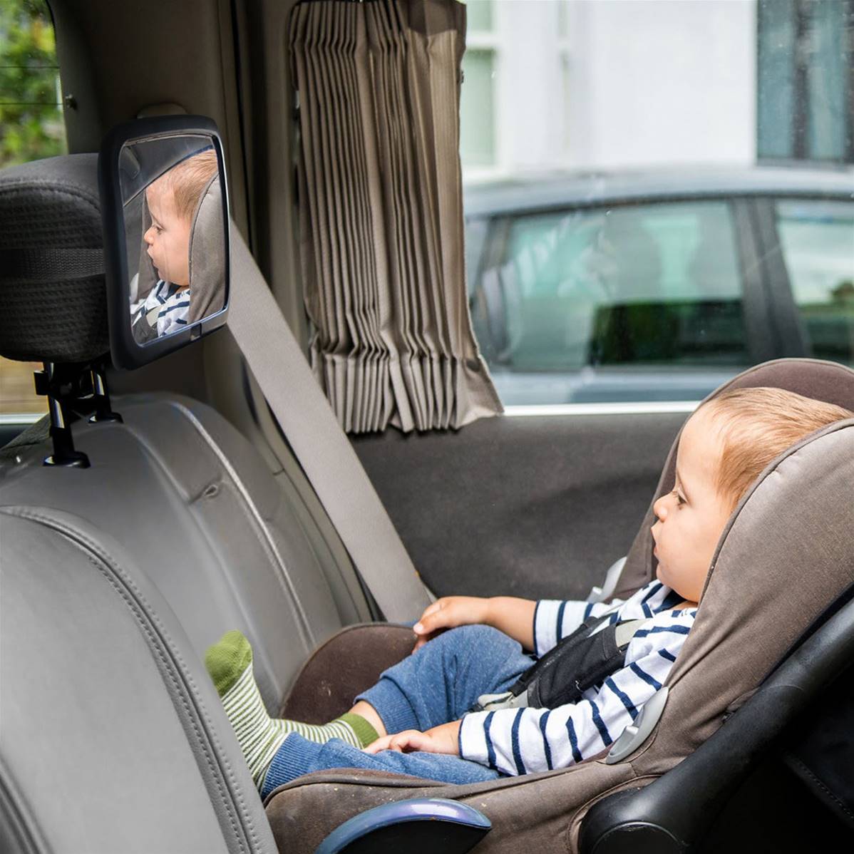 Miroir de surveillance pour bébé en voiture - sans se retourner - sur appui  tête heliotrade